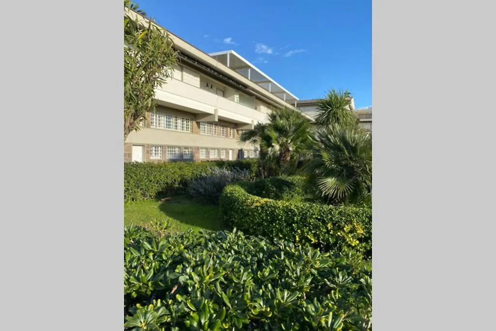 Morin Forte Dei Marmi 0*,  Italy